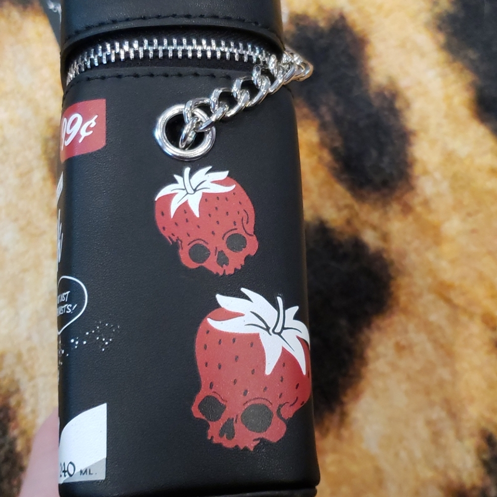 ๐ค๐Goth Milk?๐๐ค - Picture 4 of 6